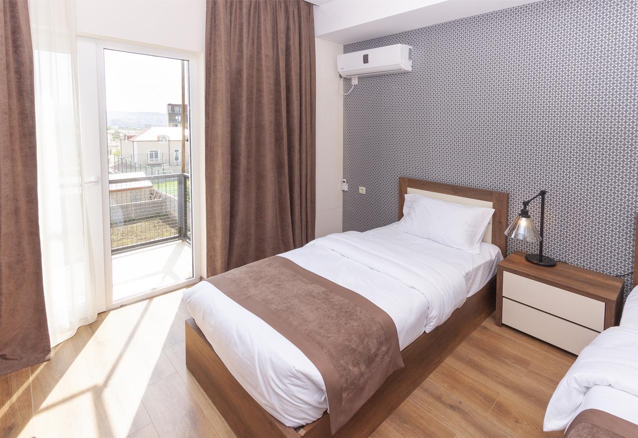 Hotel Amser Tiflis Exterior foto